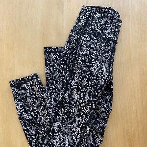 Lululemon 7/8 tights. Great condition!!